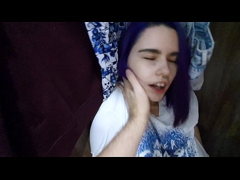❤️ Atopo a miña irmá no armario e axudouna a correrse ️ Vídeo anal na pornografía gl.wassell.ru ❌️